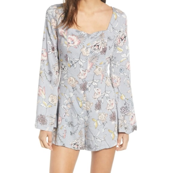 Love Fire Floral Long Sleeve Romper Gray and Pink Size Medium NWT - Picture 4 of 10